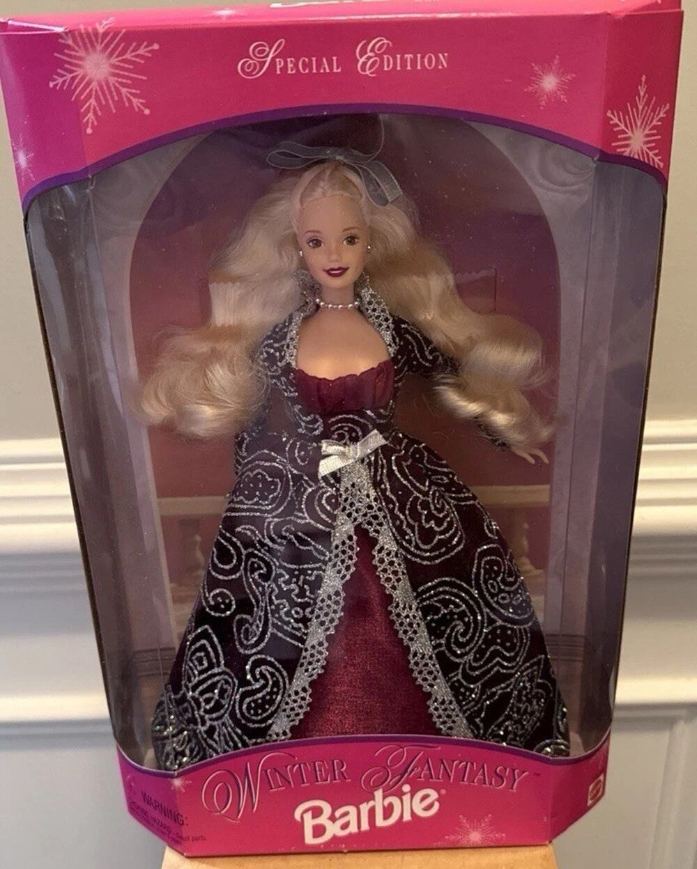 1995 Mattel Winter Fantasy Barbie Special Edition #64037 NRFB New in Box